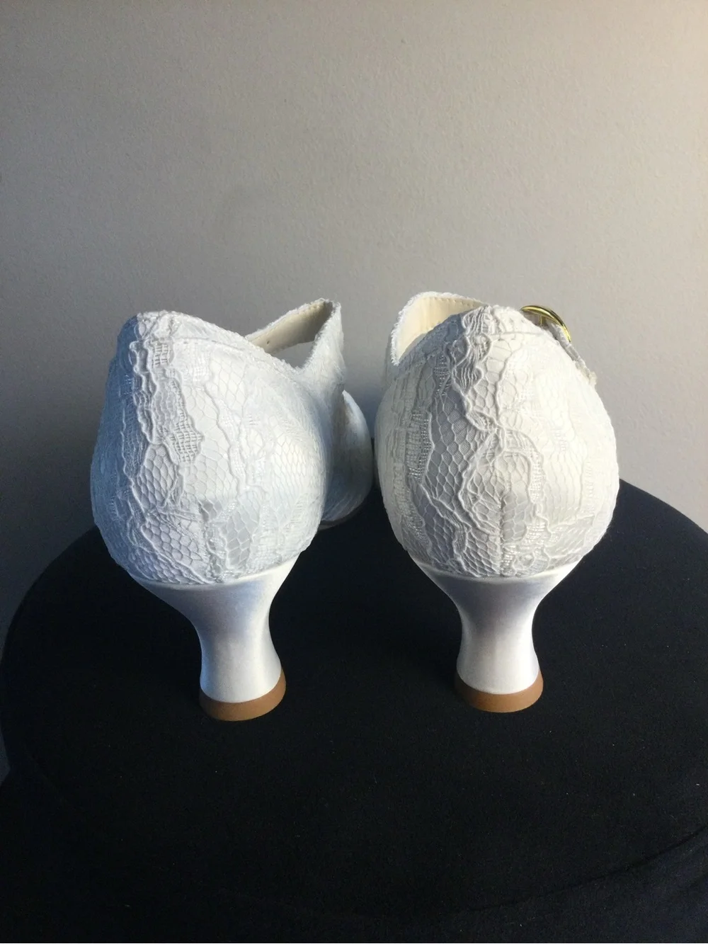 JiaJia elegant white